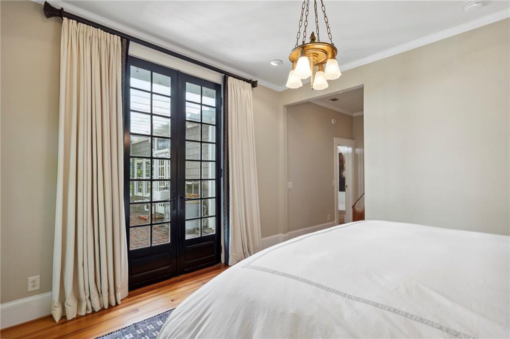 2530 Parkside Drive NE