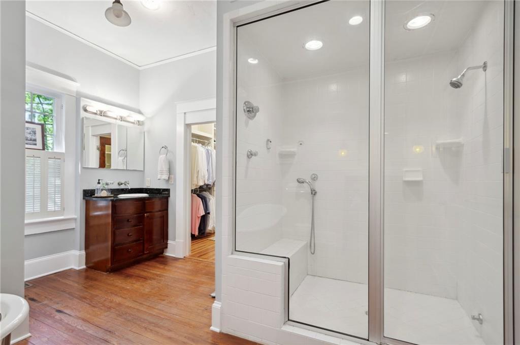 2530 Parkside Drive NE