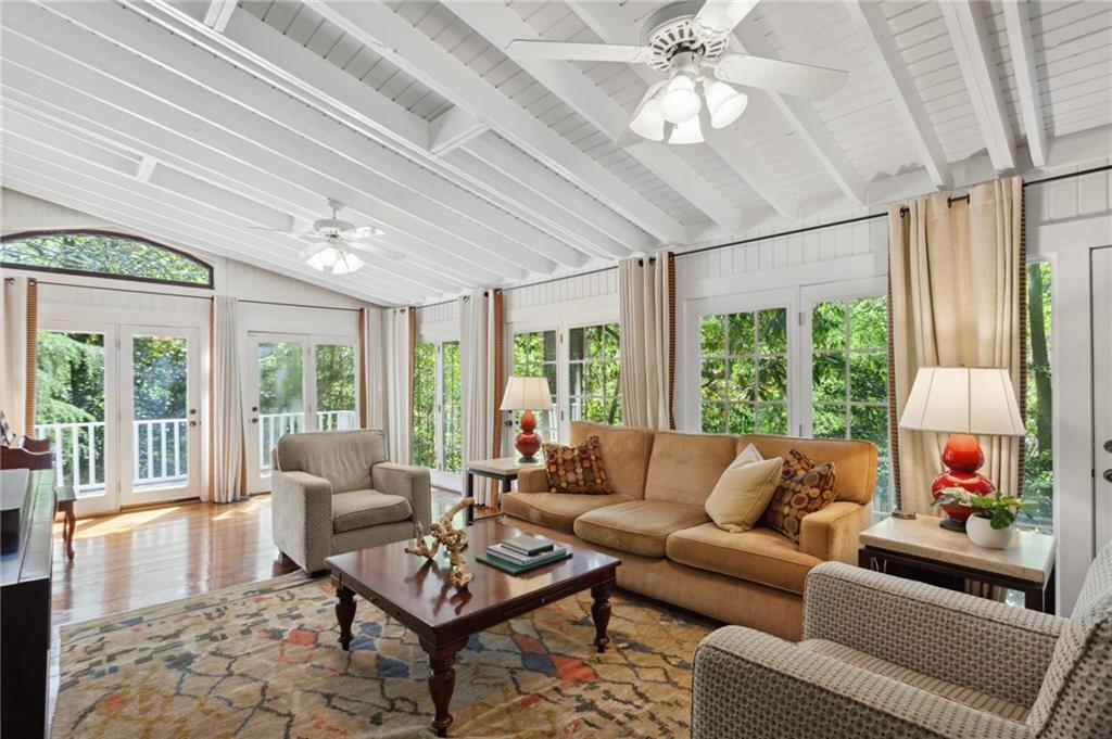 2530 Parkside Drive NE