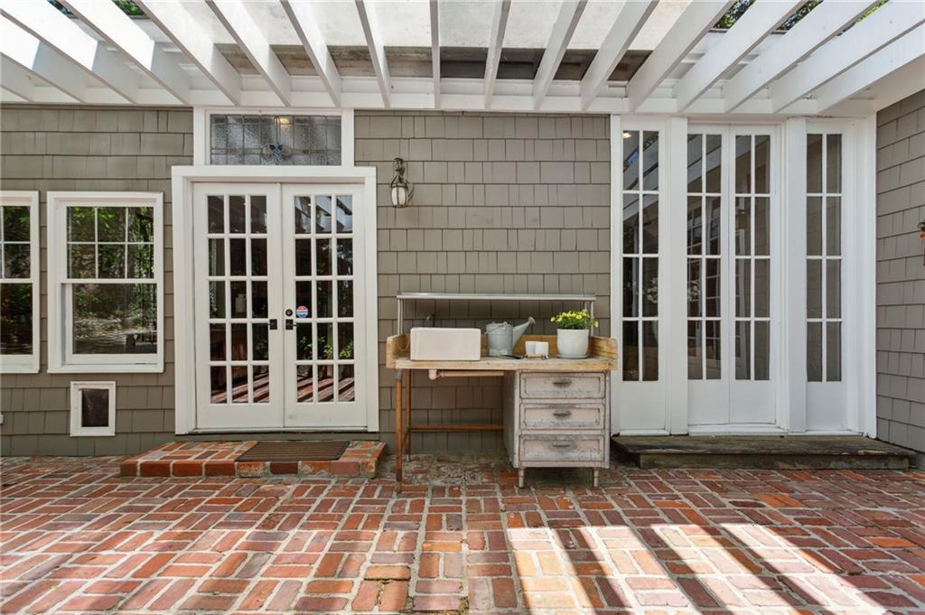 2530 Parkside Drive NE