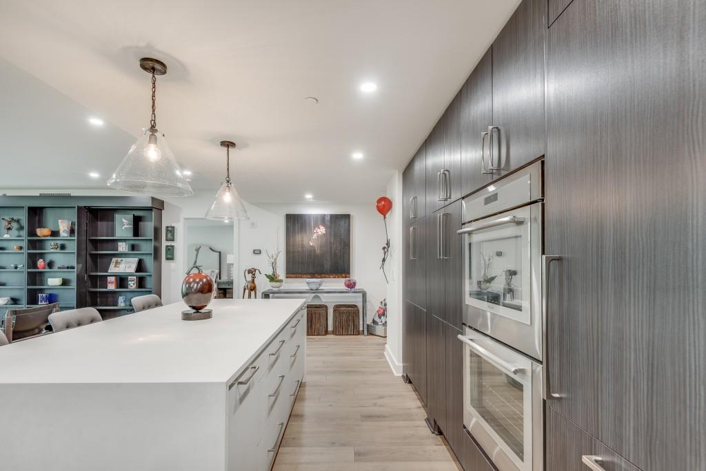 700 Park Regency Place NE Unit 805