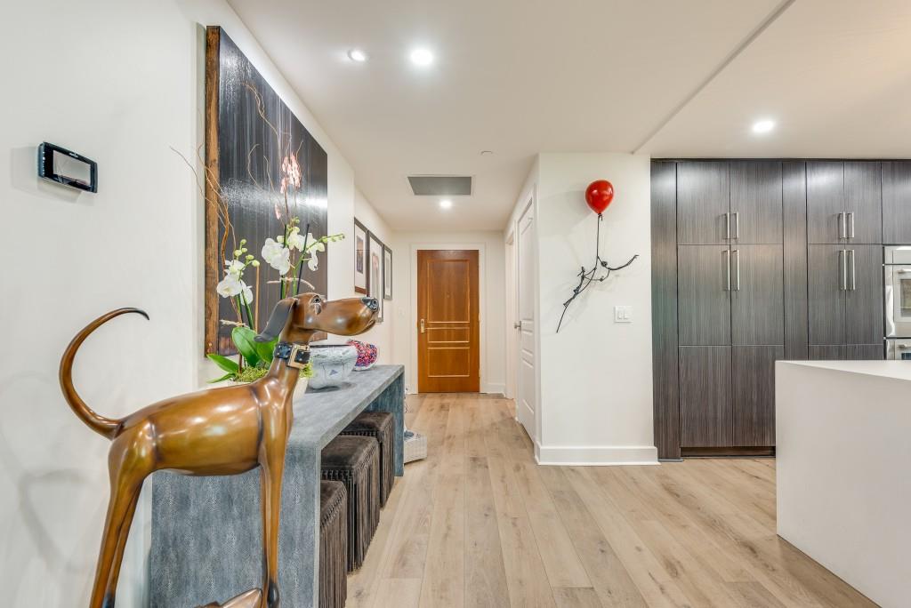 700 Park Regency Place NE Unit 805