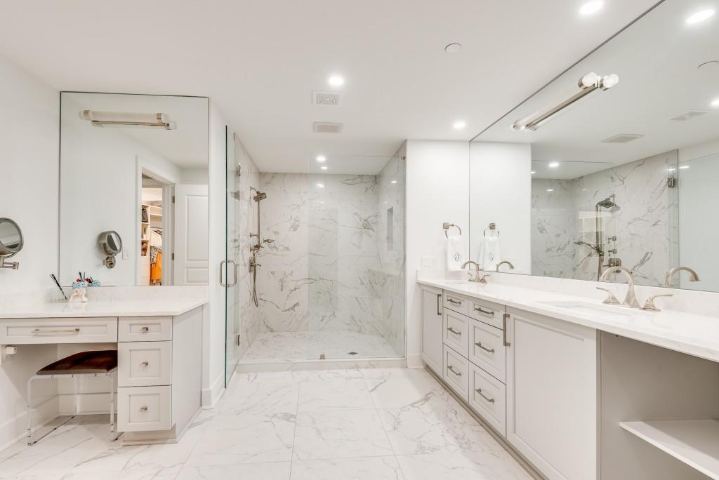 700 Park Regency Place NE Unit 805