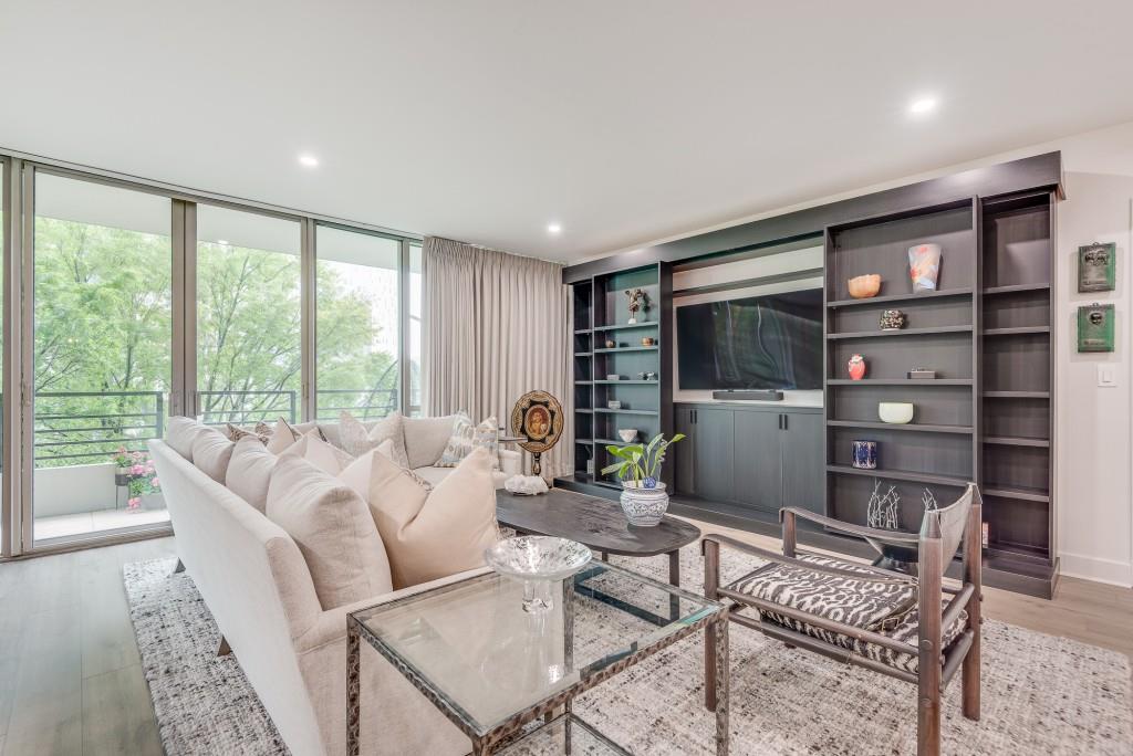 700 Park Regency Place NE Unit 805