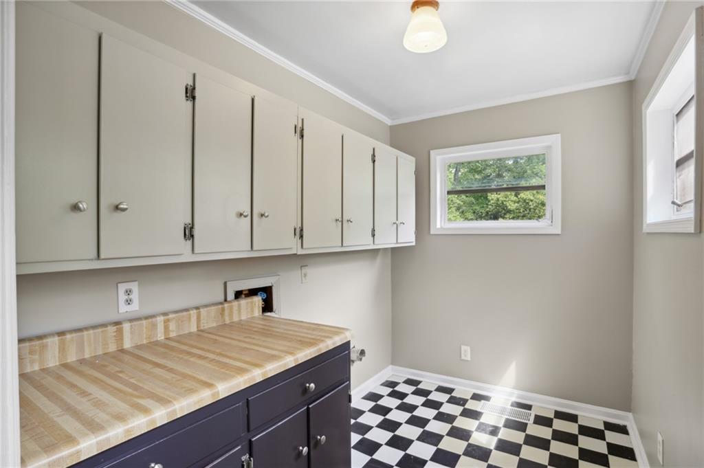 2132 McLendon Avenue NE