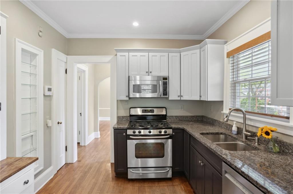 2132 McLendon Avenue NE