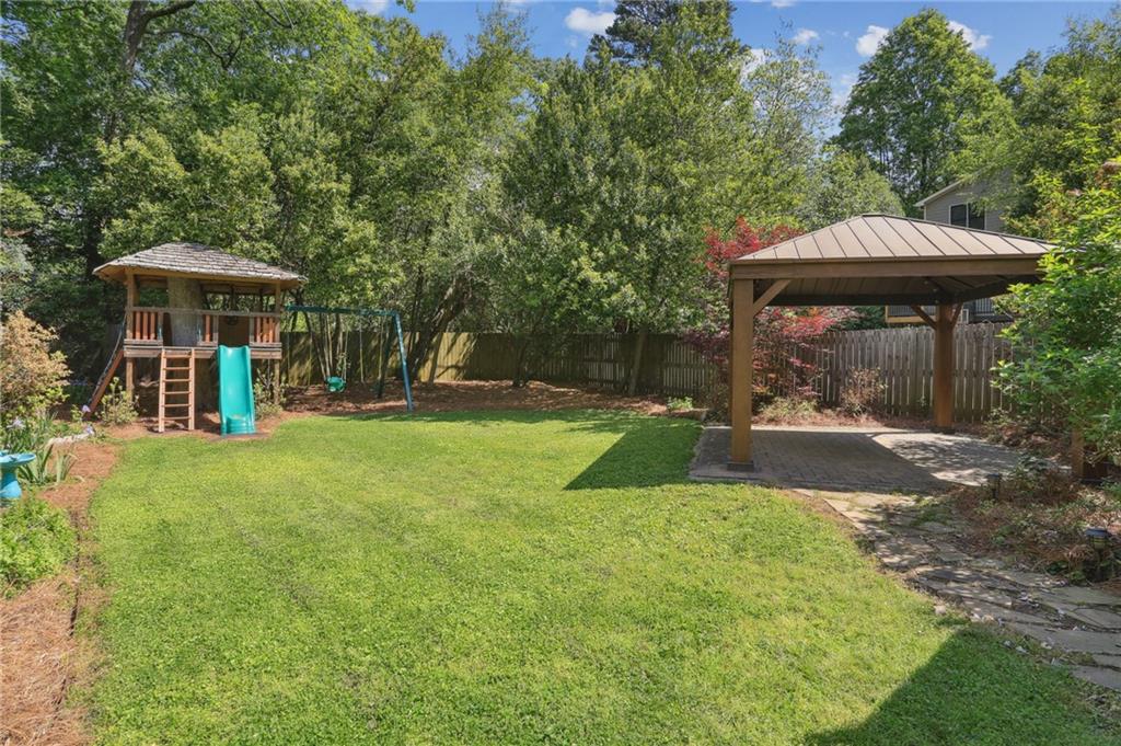 2132 McLendon Avenue NE