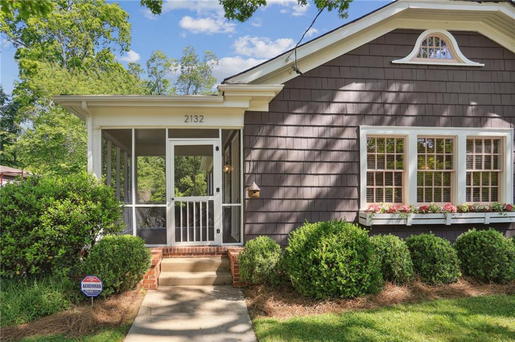 2132 McLendon Avenue NE