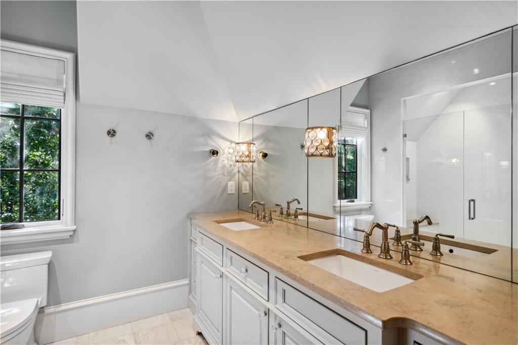 1066 Stovall Boulevard NE