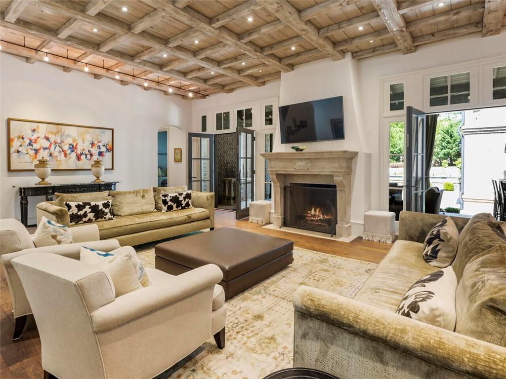 1066 Stovall Boulevard NE