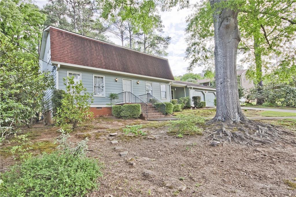 4260 AUTUMN WOODS Court