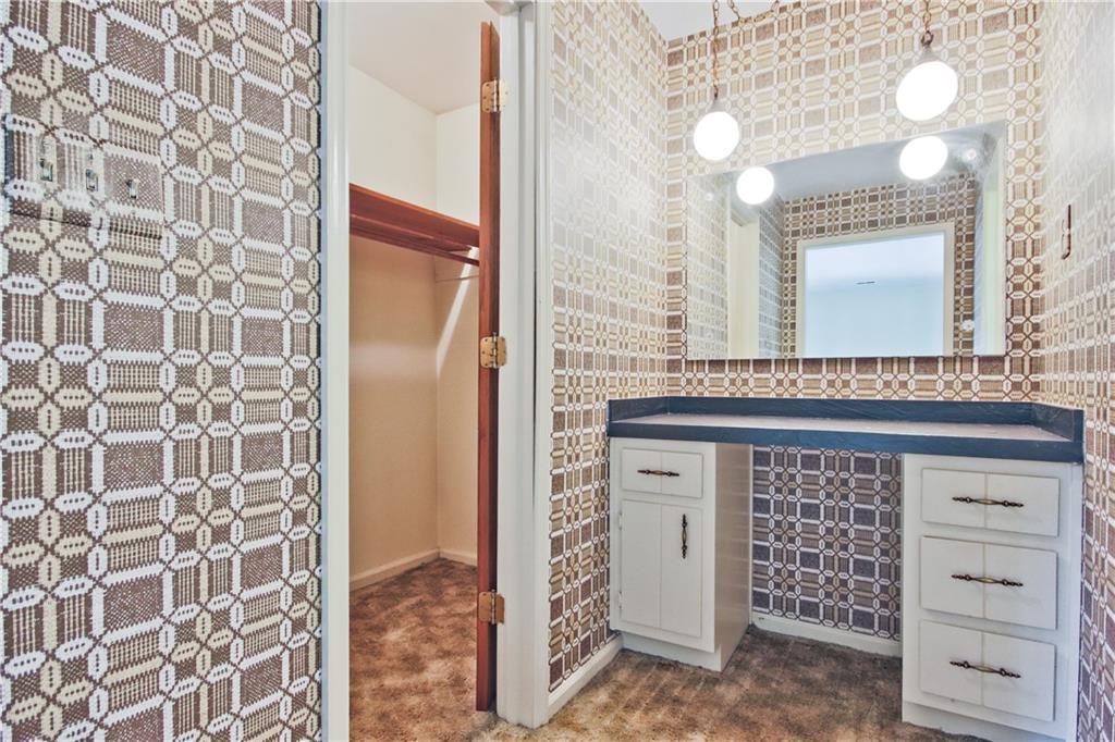 4260 AUTUMN WOODS Court