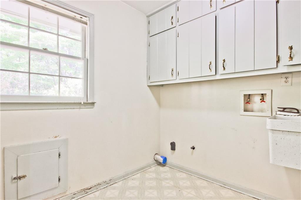 4260 AUTUMN WOODS Court