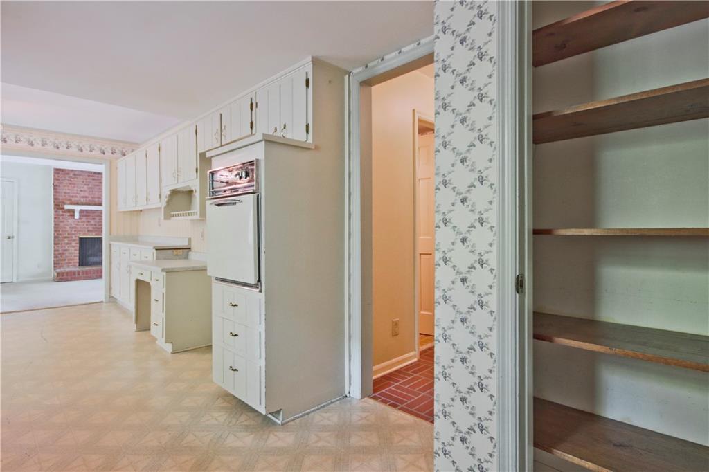 4260 AUTUMN WOODS Court