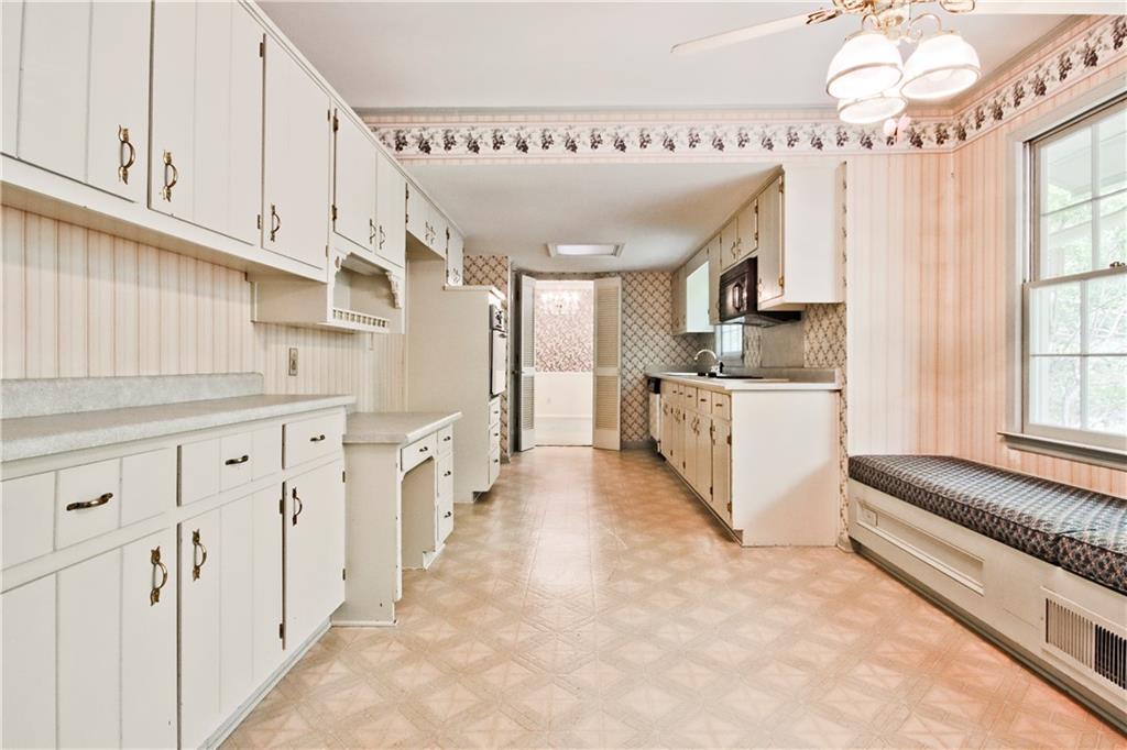 4260 AUTUMN WOODS Court