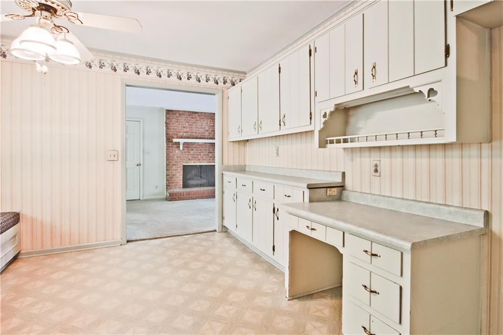 4260 AUTUMN WOODS Court