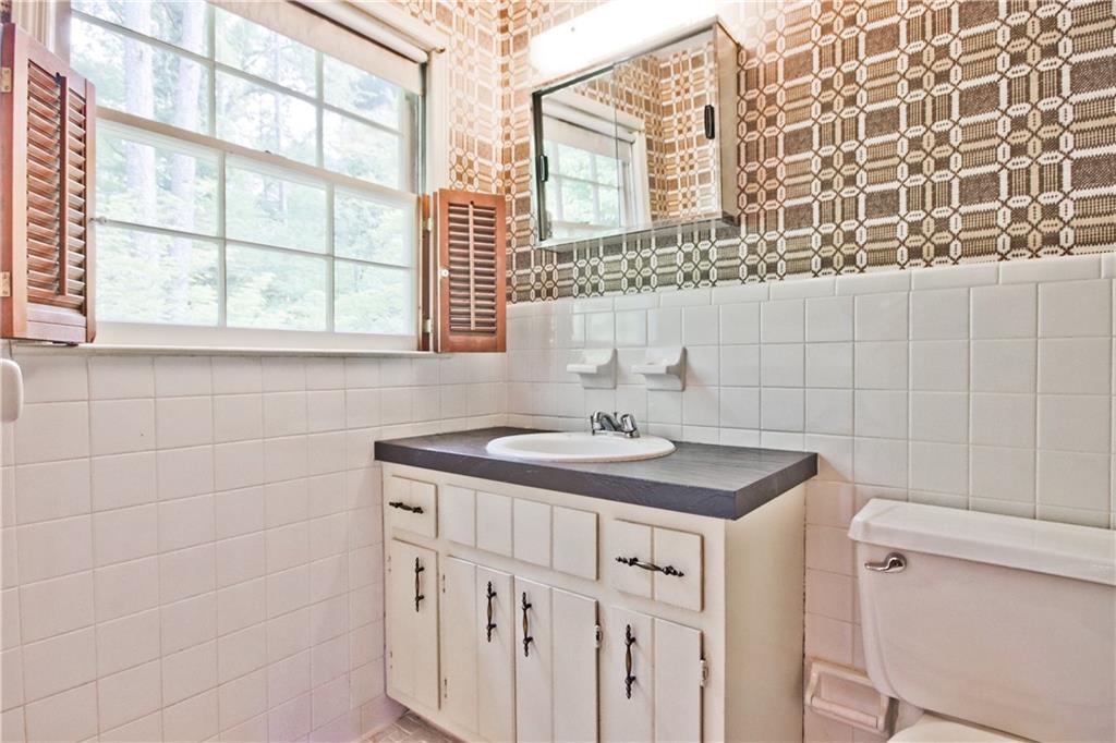 4260 AUTUMN WOODS Court