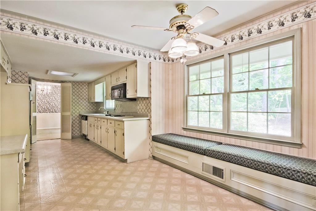 4260 AUTUMN WOODS Court