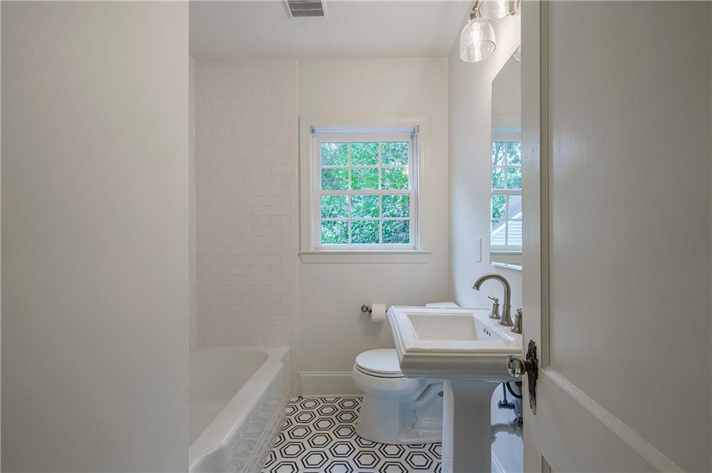 349 Delmont Drive NE