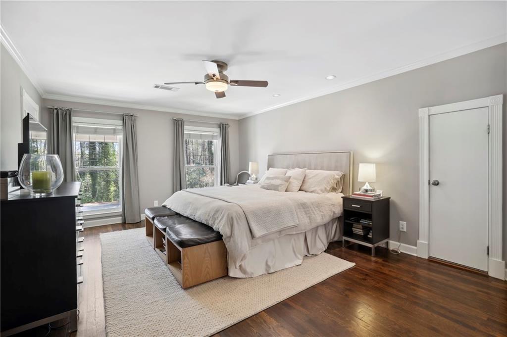 5690 Lake Forrest Drive