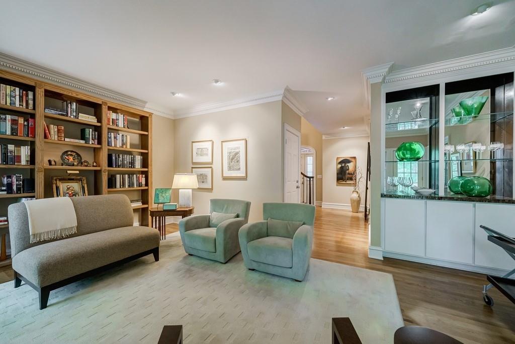 5636 River Oaks Place