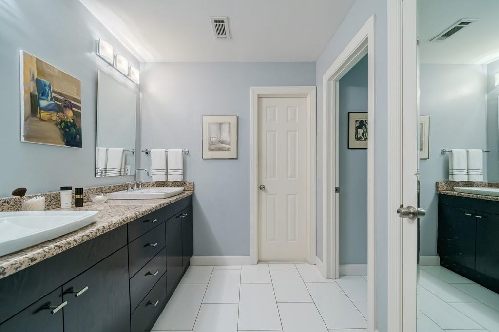 5636 River Oaks Place