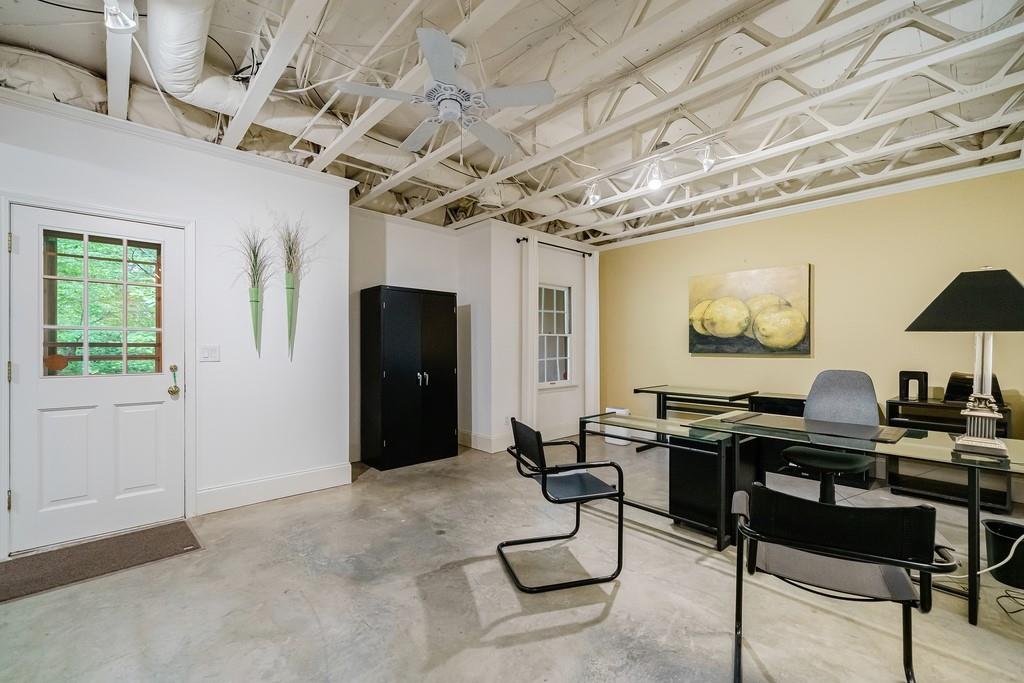 5636 River Oaks Place