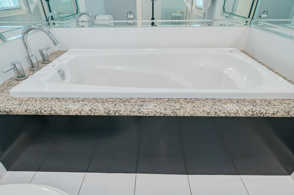 5636 River Oaks Place