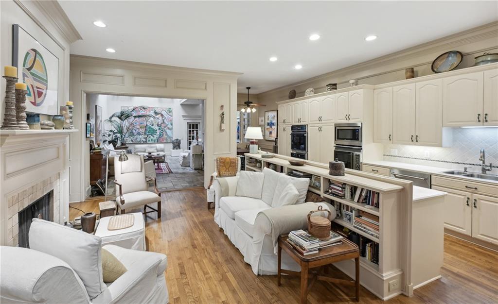 3131 Slaton Drive NW Unit 25