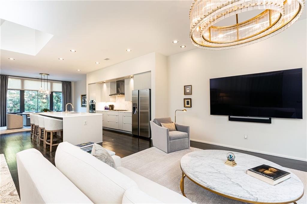 721 Longleaf Drive NE Unit 3