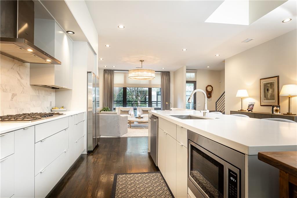 721 Longleaf Drive NE Unit 3