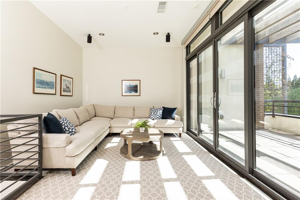 721 Longleaf Drive NE Unit 3