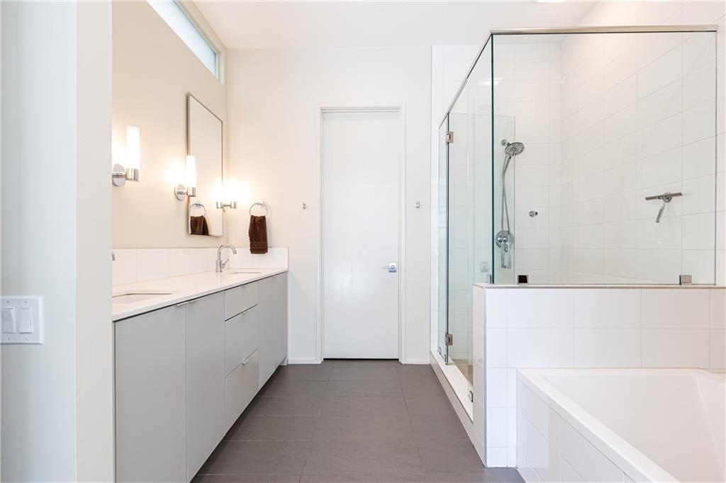 721 Longleaf Drive NE Unit 3