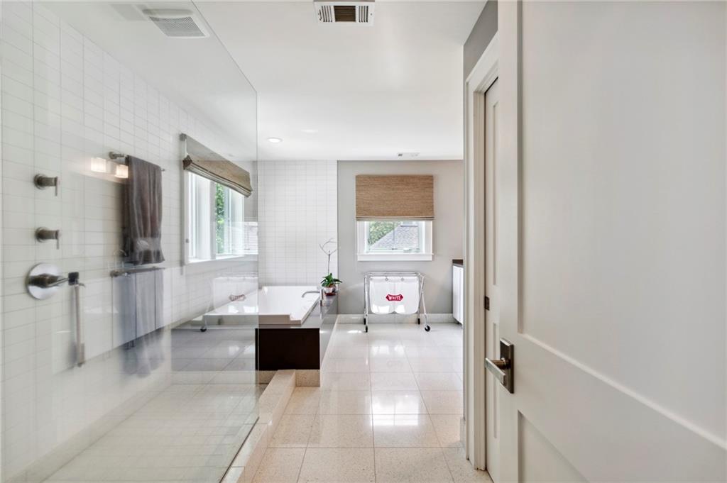 1016 Cumberland Road NE