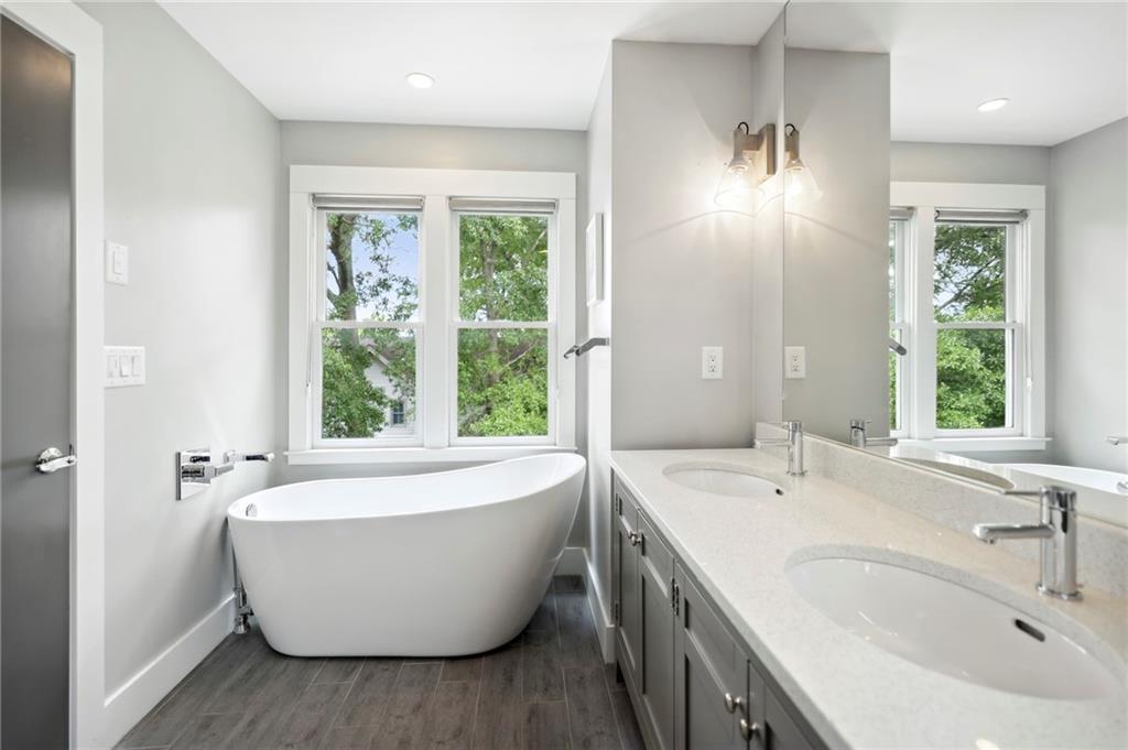 1024 Manigault Street SE