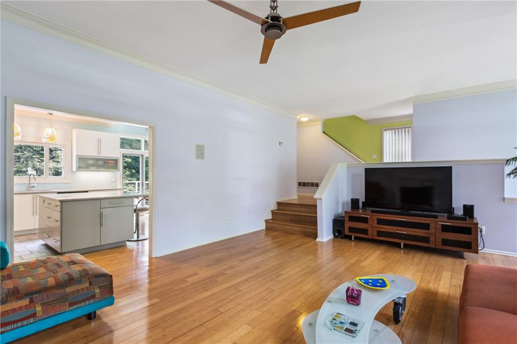 2461 Oostanaula Drive NE