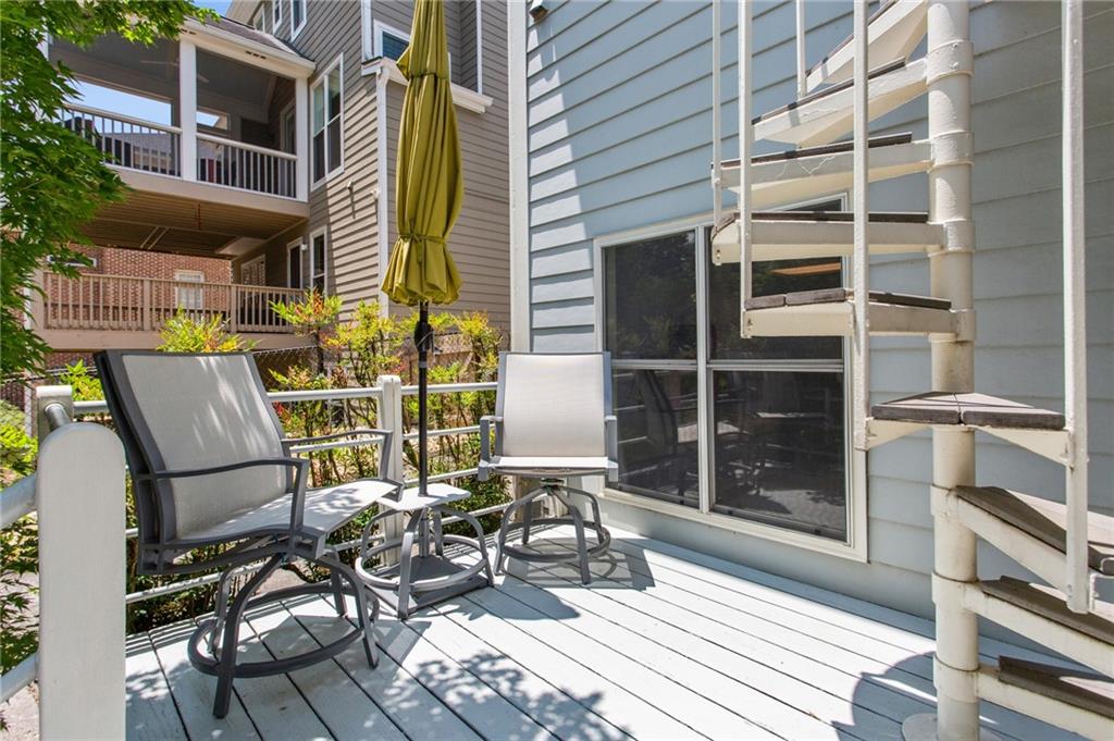 2461 Oostanaula Drive NE