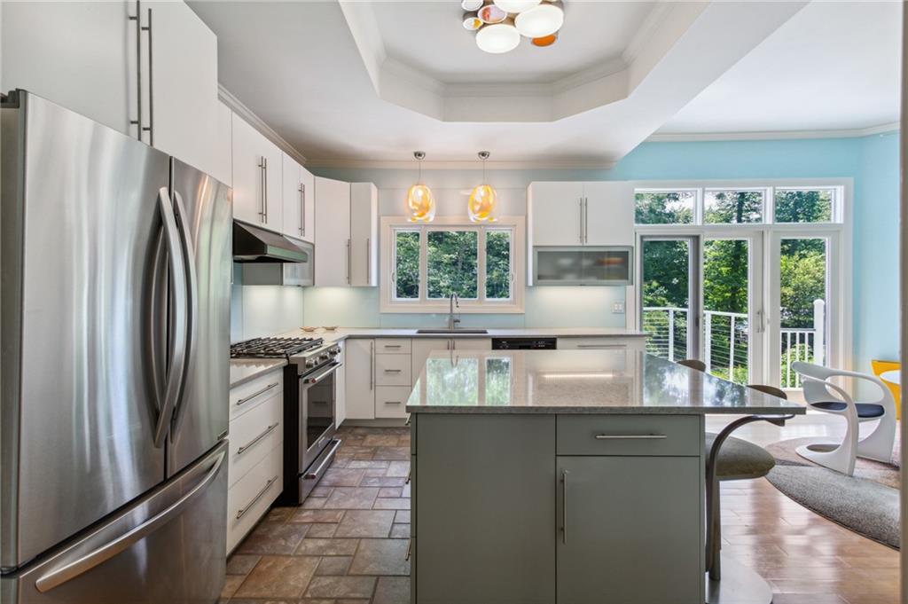 2461 Oostanaula Drive NE