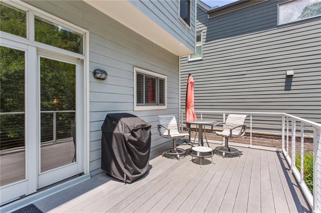 2461 Oostanaula Drive NE