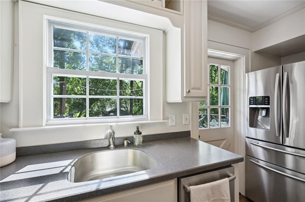 2129 Howell Mill Road NW