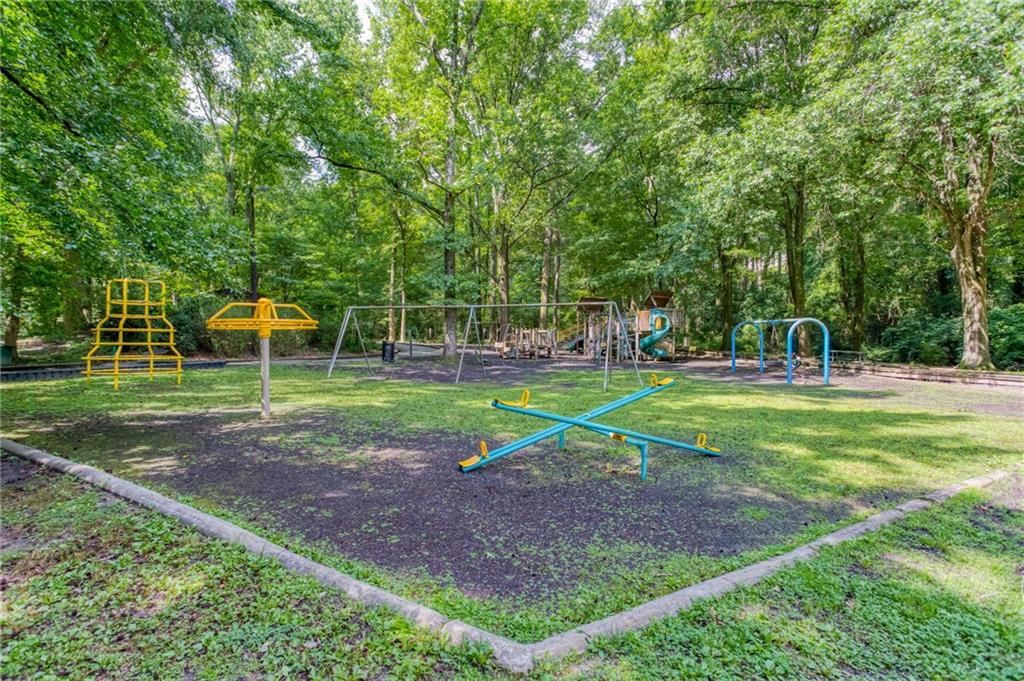 2129 Howell Mill Road NW