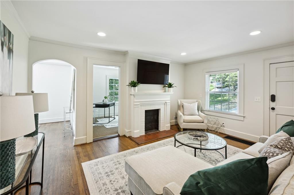 2129 Howell Mill Road NW