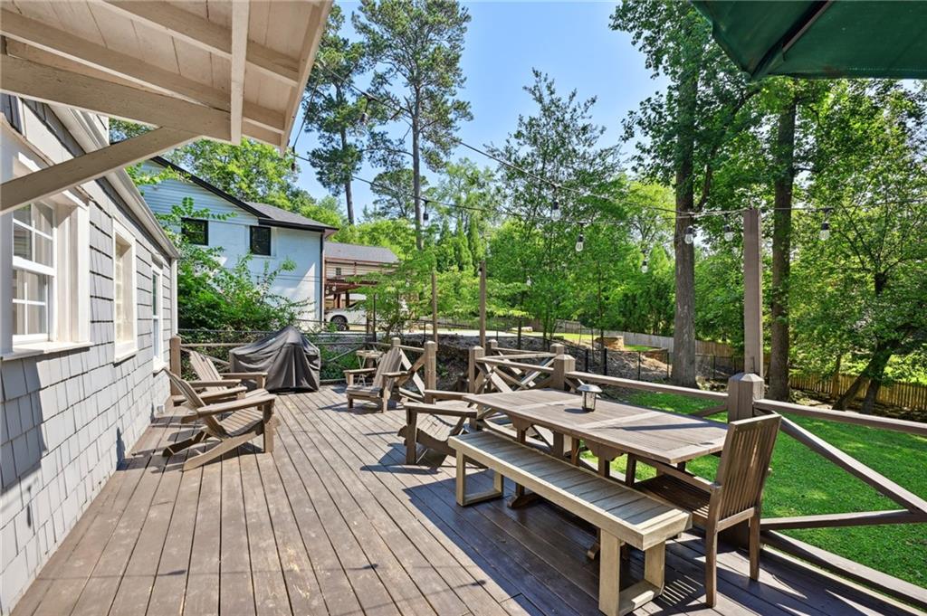 2129 Howell Mill Road NW