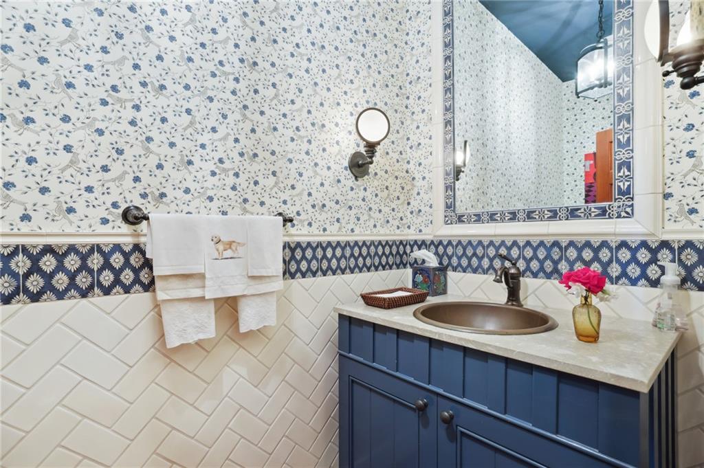 840 Stovall Place NE