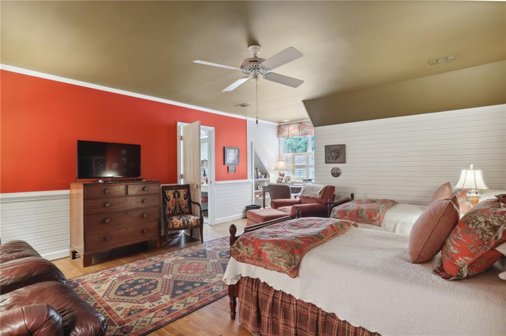 840 Stovall Place NE