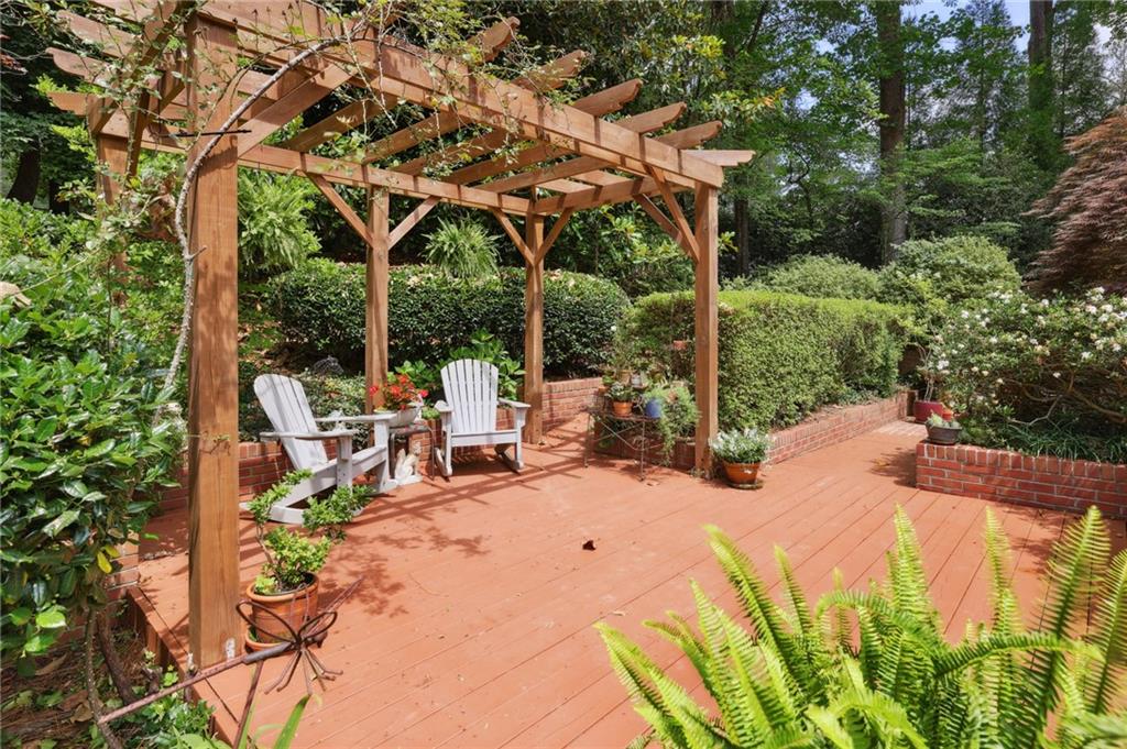 840 Stovall Place NE