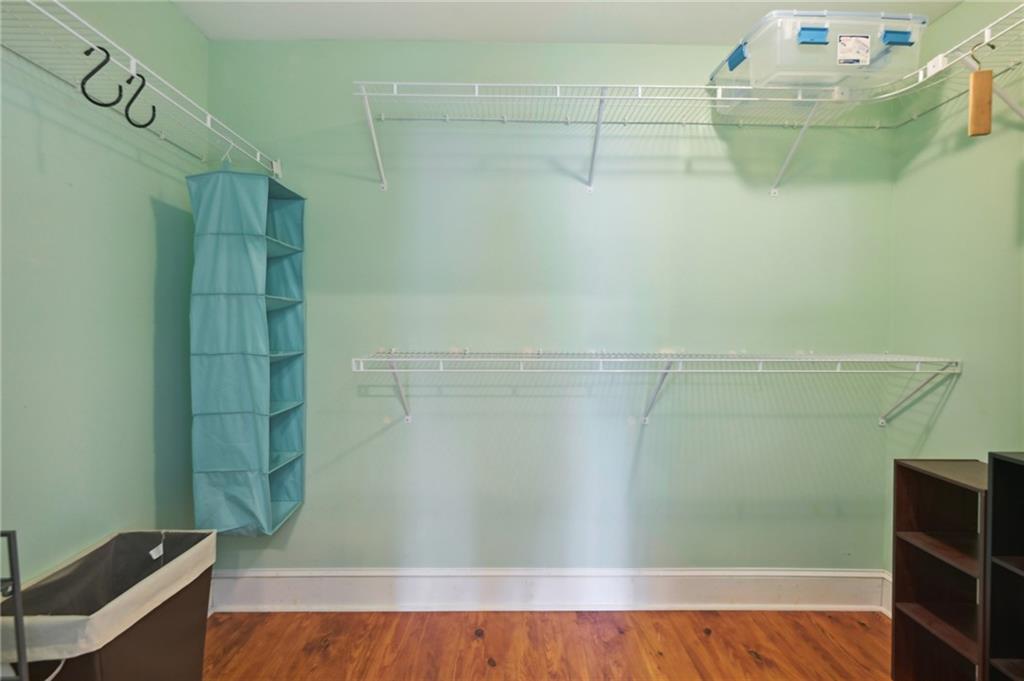 613 Glenwood Place SE