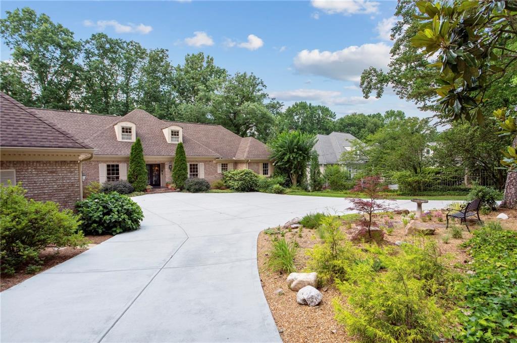 545 Mount Vernon Highway NW