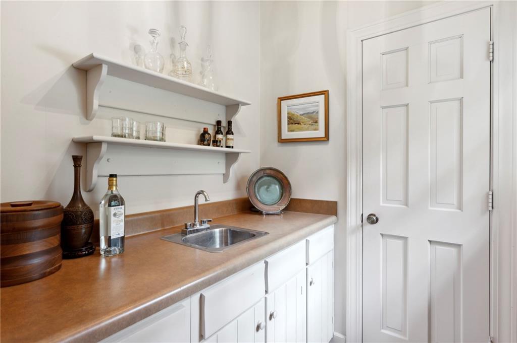 545 Mount Vernon Highway NW