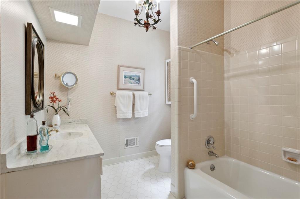 545 Mount Vernon Highway NW